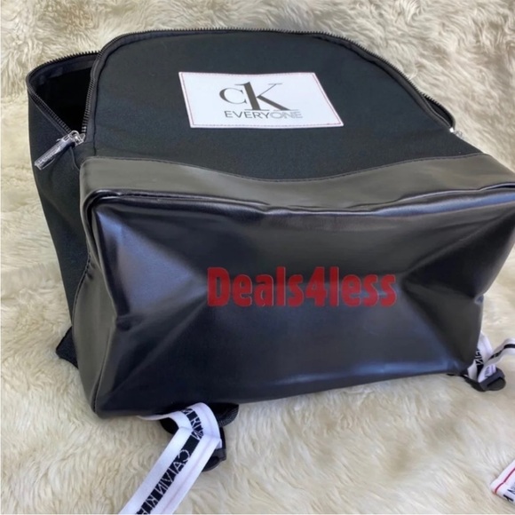 Calvin Klein Backpack Gym Bag Holdall Travel NWT - Picture 8 of 8